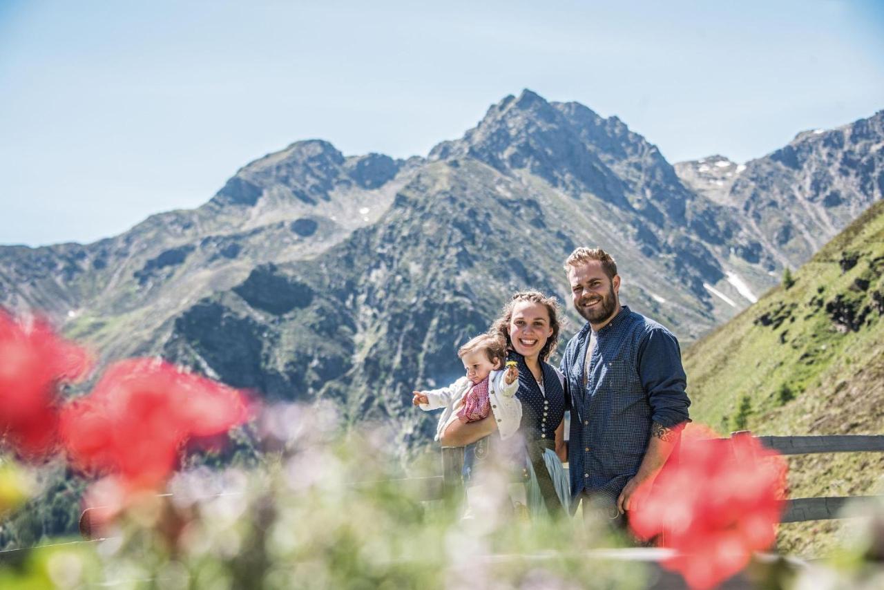Archehof Hochzirm Lodge Anna Campo Tures Exterior foto